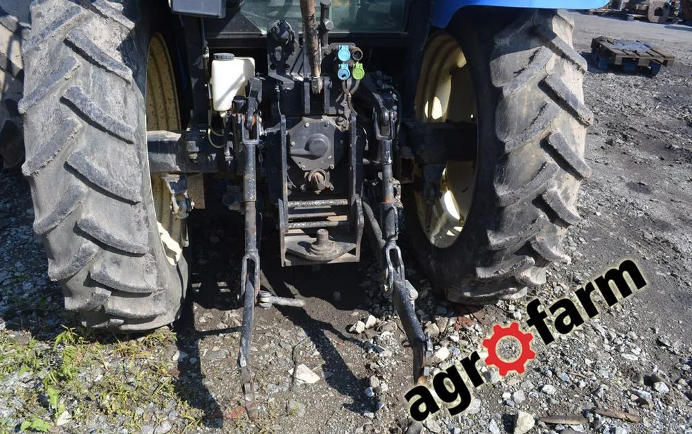 New Holland T5050 skrzynia silnik most obudowa piasta blok zawór - Коробка передач для Сельскохозяйственной техники: фото 2 New Holland T5050 skrzynia silnik most obudowa piasta blok zawór - Коробка передач для Сельскохозяйственной техники: фото 2