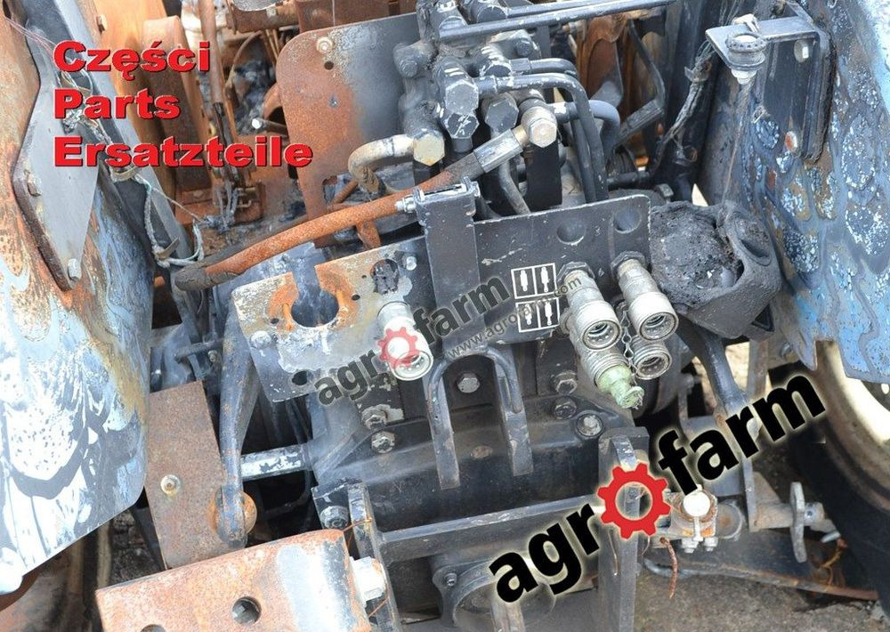 New Holland TD4040F części, skrzynia biegów, oś - Коробка передач: фото 2 New Holland TD4040F części, skrzynia biegów, oś - Коробка передач: фото 2