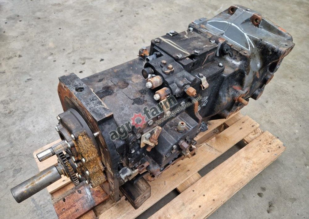 Skrzynia biegów New Holland TS100 - Коробка передач: фото 3 Skrzynia biegów New Holland TS100 - Коробка передач: фото 3