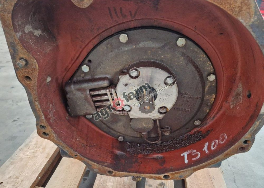 Skrzynia biegów New Holland TS100 - Коробка передач: фото 4 Skrzynia biegów New Holland TS100 - Коробка передач: фото 4