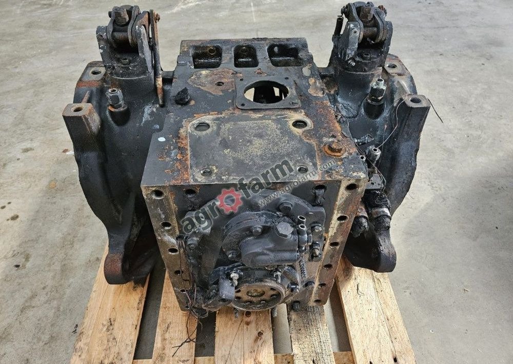 TYLNY MOST DEUTZ FAHR AGROTRON 80 - Трансмиссия: фото 3 TYLNY MOST DEUTZ FAHR AGROTRON 80 - Трансмиссия: фото 3