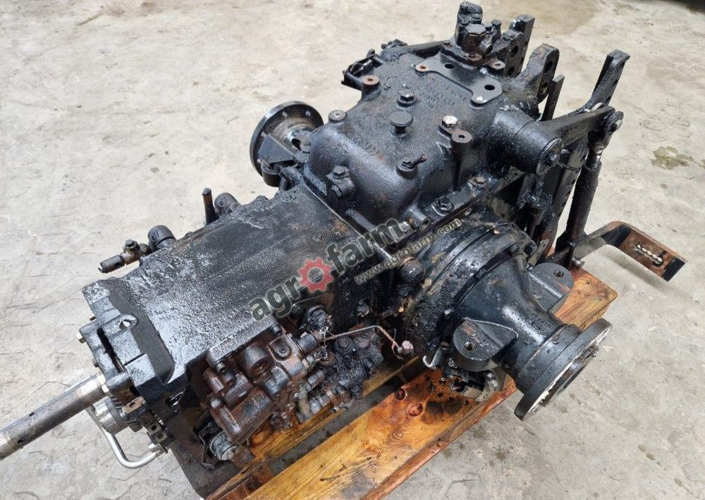 Tylny most New Holland T4.90N 87559163 - Коробка передач: фото 1 Tylny most New Holland T4.90N 87559163 - Коробка передач: фото 1