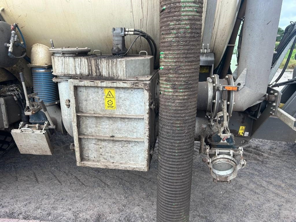 Kaweco Double Twin Shift 16 m3  - Цистерна для жидкого навоза: фото 5 Kaweco Double Twin Shift 16 m3  - Цистерна для жидкого навоза: фото 5