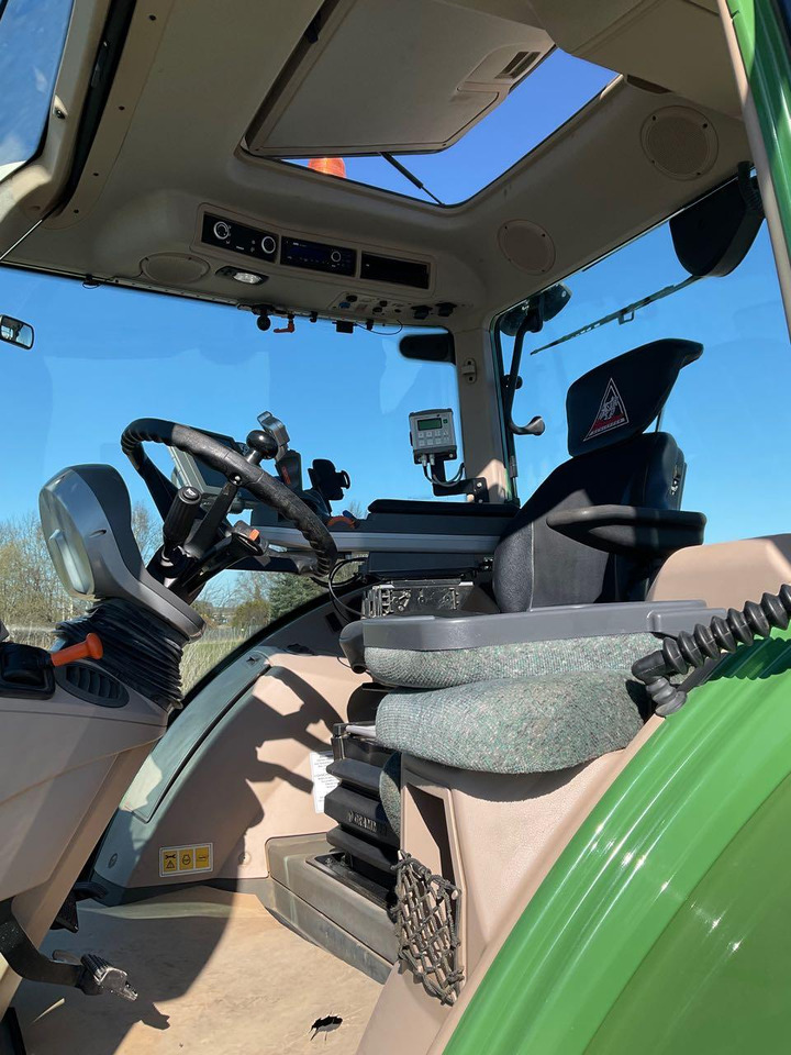 Fendt Vario 714 SCR Profi Plus - Трактор: фото 4 Fendt Vario 714 SCR Profi Plus - Трактор: фото 4