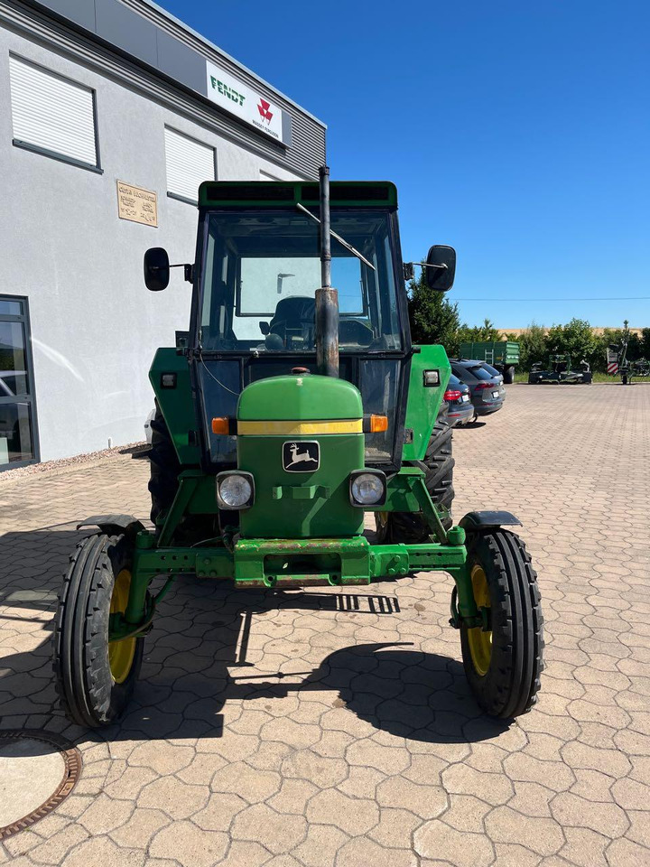 John Deere 2130 S - Трактор: фото 3 John Deere 2130 S - Трактор: фото 3