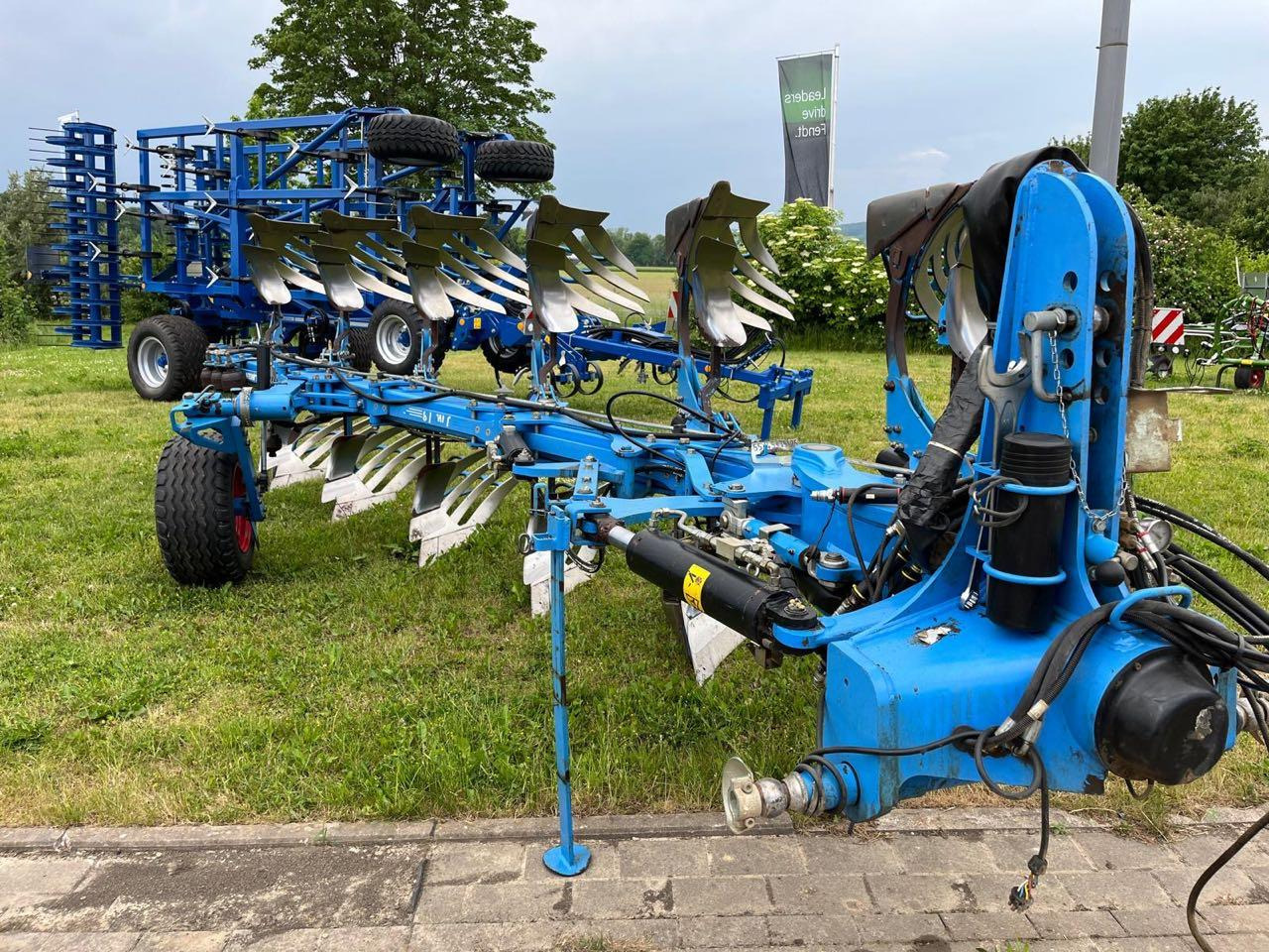 Lemken Juwel 8 V T 5 + 1 L 100 TurnControl - Плуг: фото 3 Lemken Juwel 8 V T 5 + 1 L 100 TurnControl - Плуг: фото 3