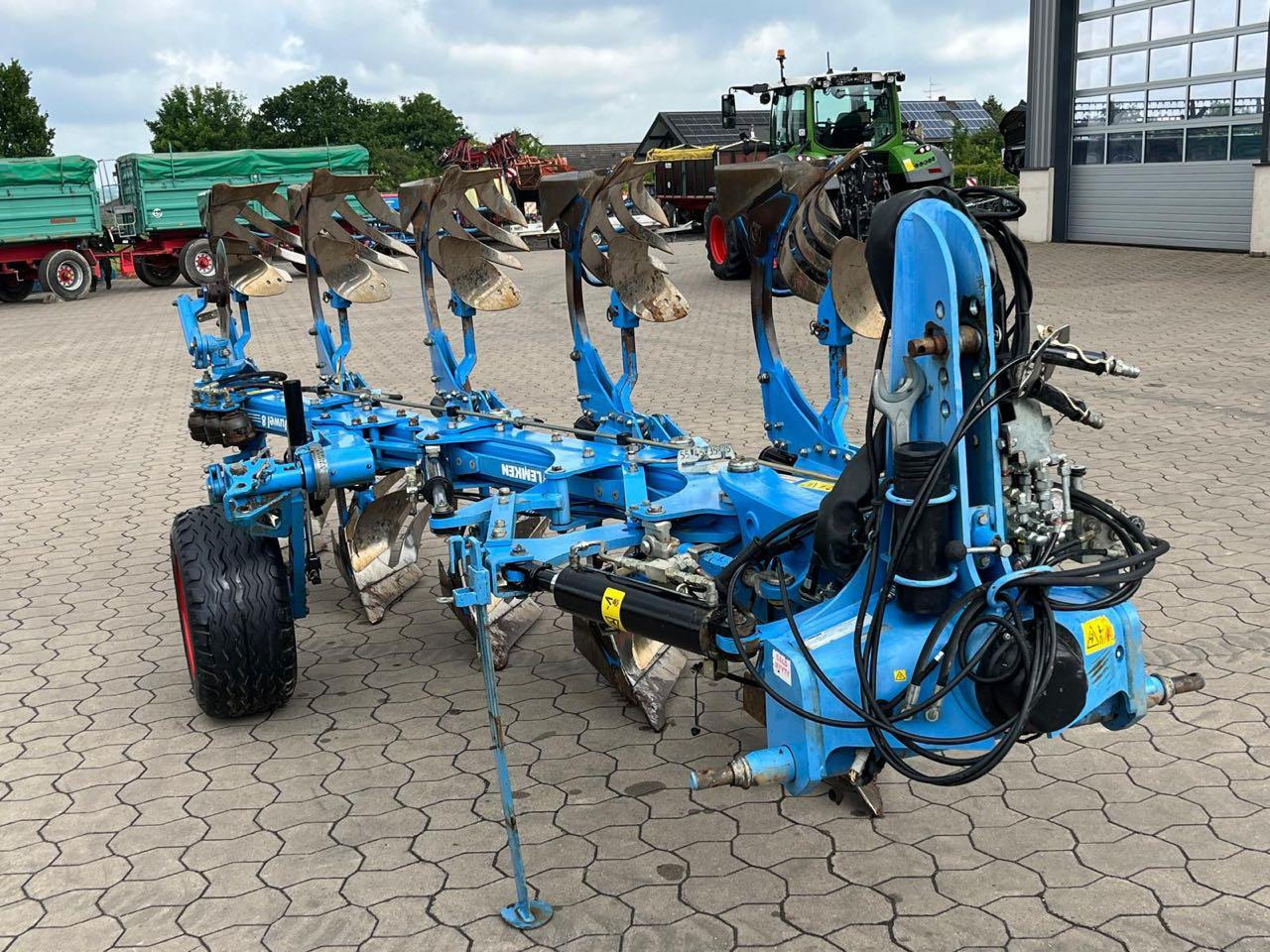 Lemken Juwel 8 V T 5 L 90 TurnControl - Плуг: фото 3 Lemken Juwel 8 V T 5 L 90 TurnControl - Плуг: фото 3
