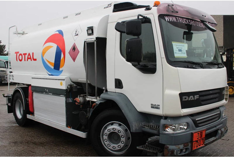 DAF LF 55.280 + 13.000L + 3 compartiment - Грузовик-цистерна: фото 2 DAF LF 55.280 + 13.000L + 3 compartiment - Грузовик-цистерна: фото 2