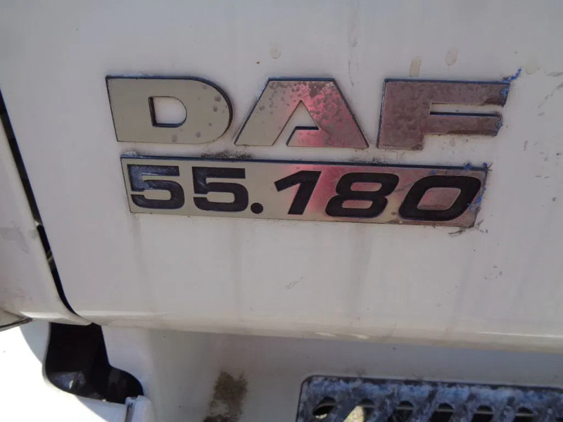 DAF LF55.180 + MANUAL + LIFT - Тентованный грузовик: фото 4 DAF LF55.180 + MANUAL + LIFT - Тентованный грузовик: фото 4