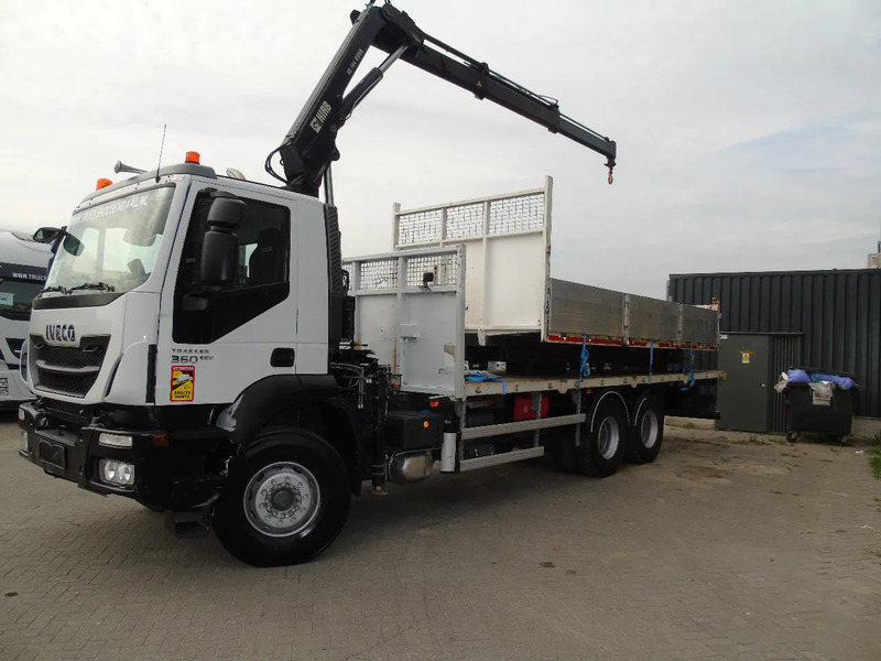 Iveco Eurotrakker 360 EEV + HIAB 144B- 2 + 6X4 + REMOTE + SPRING/BIG AXLE + EURO 5 - Автоманипулятор: фото 2 Iveco Eurotrakker 360 EEV + HIAB 144B- 2 + 6X4 + REMOTE + SPRING/BIG AXLE + EURO 5 - Автоманипулятор: фото 2