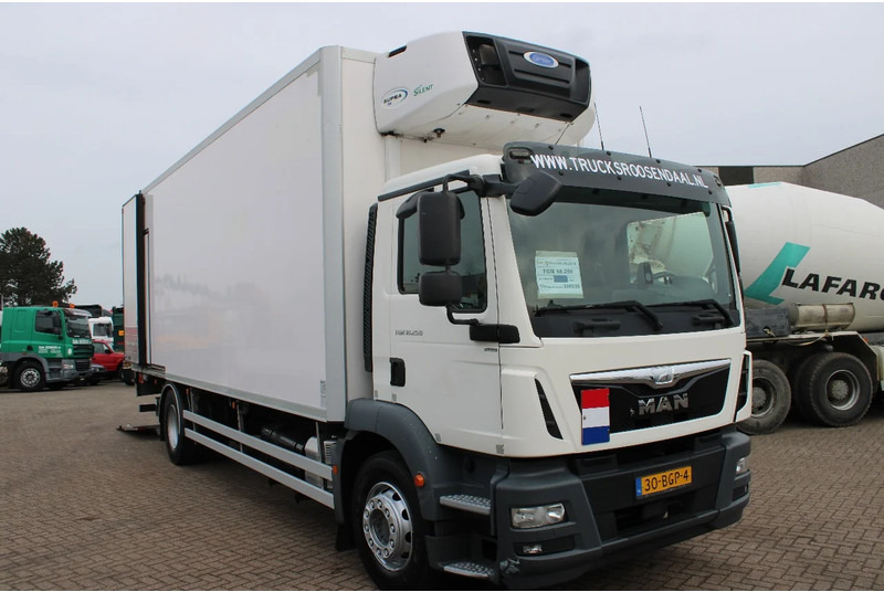 MAN TGM 18.250 + EURO 6 + CARRIER + LIFT - Рефрижератор: фото 4 MAN TGM 18.250 + EURO 6 + CARRIER + LIFT - Рефрижератор: фото 4