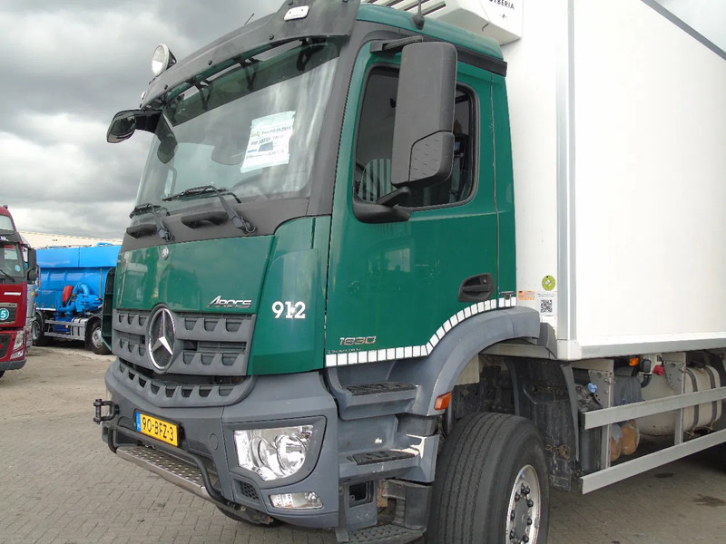 Mercedes-Benz Arocs 1830 + 4x4 +ENGINE DEFECT+OFFROAD EURO 6 + LIFT - Рефрижератор: фото 5 Mercedes-Benz Arocs 1830 + 4x4 +ENGINE DEFECT+OFFROAD EURO 6 + LIFT - Рефрижератор: фото 5