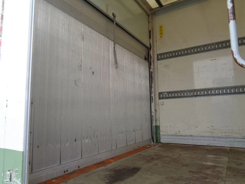 Грузовик с закрытым кузовом Mercedes-Benz Atego 822 Atego 822 + Euro 5 + Dhollandia lift: фото 11 Грузовик с закрытым кузовом Mercedes-Benz Atego 822 Atego 822 + Euro 5 + Dhollandia lift: фото 11