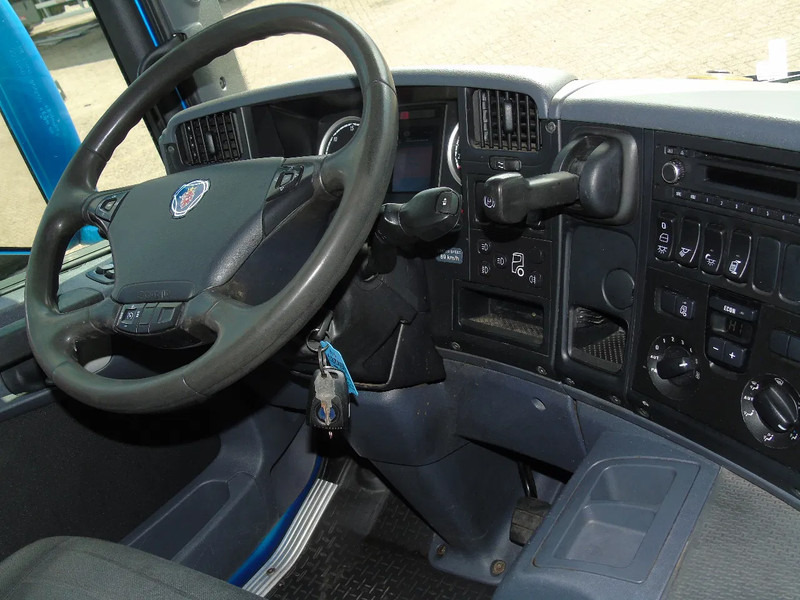 Scania P250 + EURO 6 + LIFT - Грузовик с закрытым кузовом: фото 4 Scania P250 + EURO 6 + LIFT - Грузовик с закрытым кузовом: фото 4
