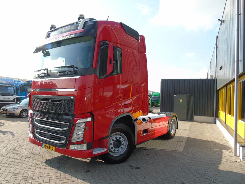 Volvo FH 460 + PTO/HYDROLIC + EURO 6 - Тягач: фото 2 Volvo FH 460 + PTO/HYDROLIC + EURO 6 - Тягач: фото 2