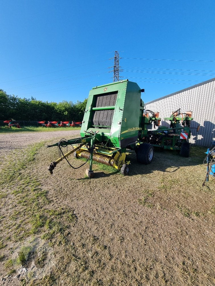 John Deere 592 - Пресс-подборщик рулонный: фото 1 John Deere 592 - Пресс-подборщик рулонный: фото 1