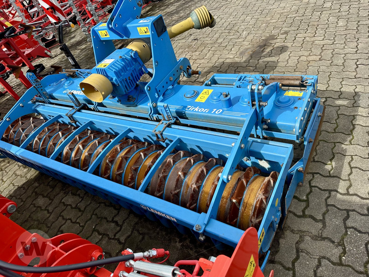 Lemken Zirkon 10/300 - Активная борона: фото 2 Lemken Zirkon 10/300 - Активная борона: фото 2