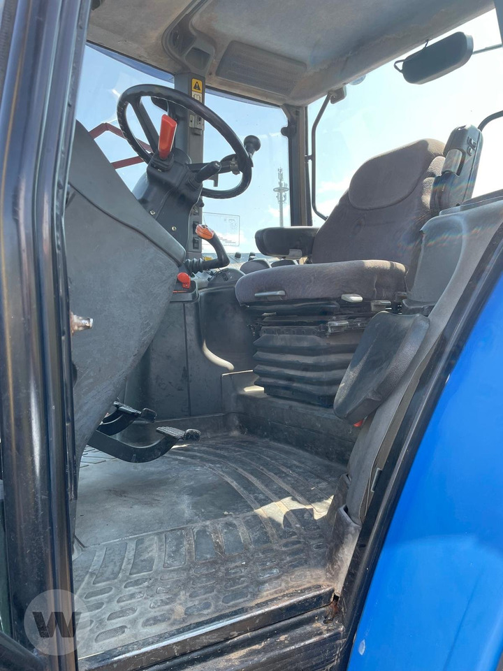 Трактор New Holland TM 190: фото 10