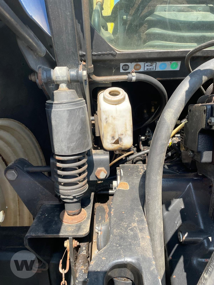 Трактор New Holland TM 190: фото 7