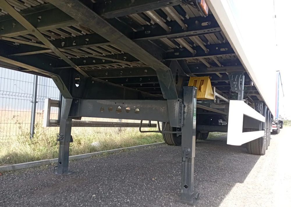 Reisch 3x Ruchoma podłoga 2 - 2022 , 1-2023 - Полуприцеп с подвижным полом: фото 2 Reisch 3x Ruchoma podłoga 2 - 2022 , 1-2023 - Полуприцеп с подвижным полом: фото 2