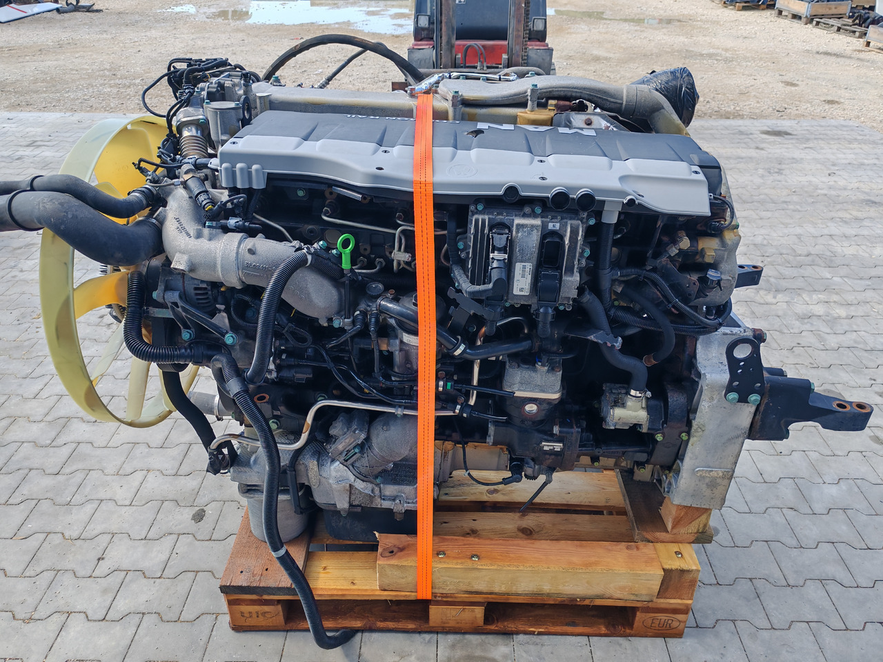 MAN TGX TGS / D2676 LF46 / EURO6 / COMPLETE ENGINE - Двигатель: фото 4 MAN TGX TGS / D2676 LF46 / EURO6 / COMPLETE ENGINE - Двигатель: фото 4