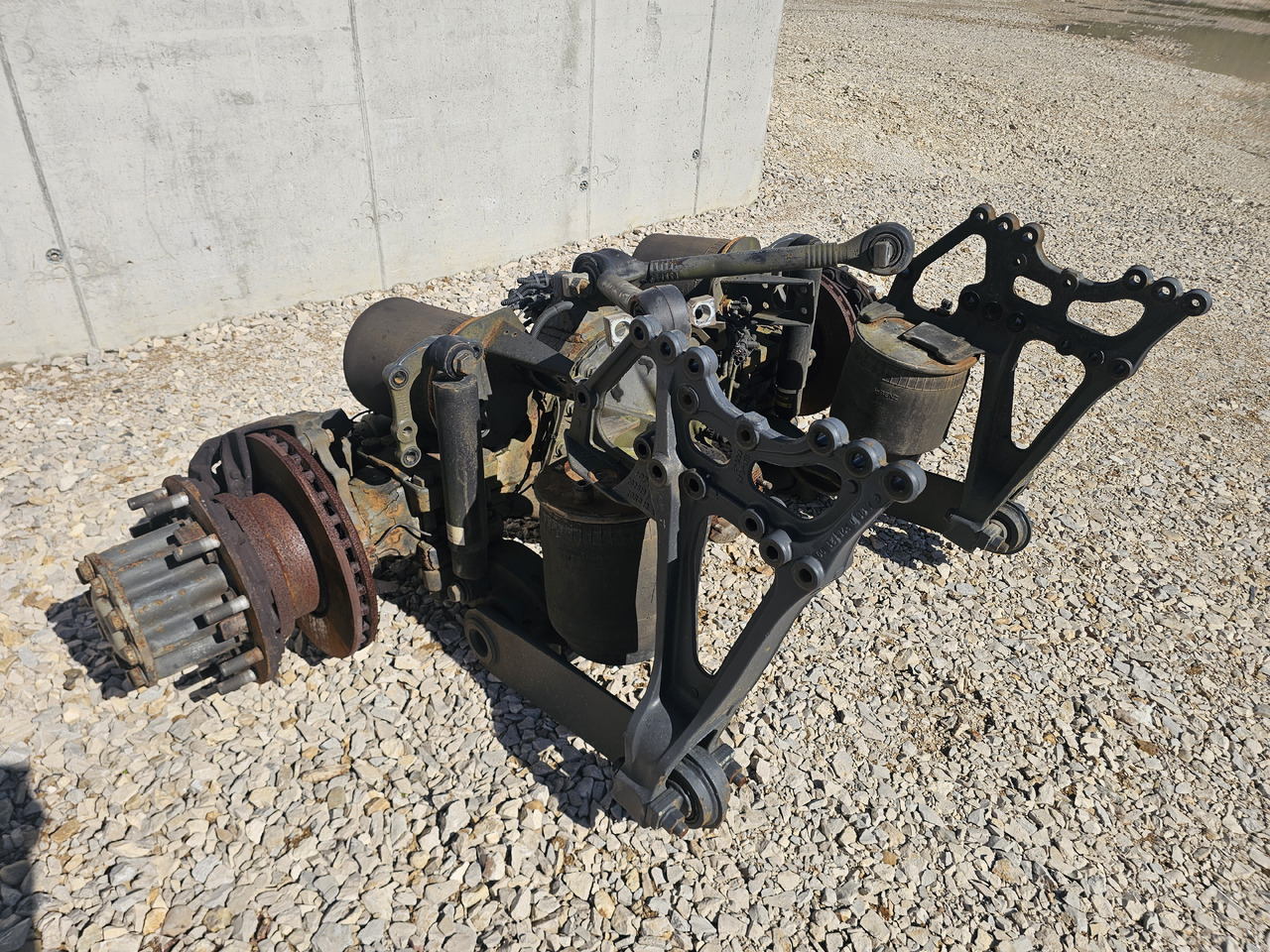 MERCEDES-BENZ ACTROS MP4 / COMPLETE REAR AXLE / R440 /RATIO: 2.733 - Задняя ось: фото 4 MERCEDES-BENZ ACTROS MP4 / COMPLETE REAR AXLE / R440 /RATIO: 2.733 - Задняя ось: фото 4