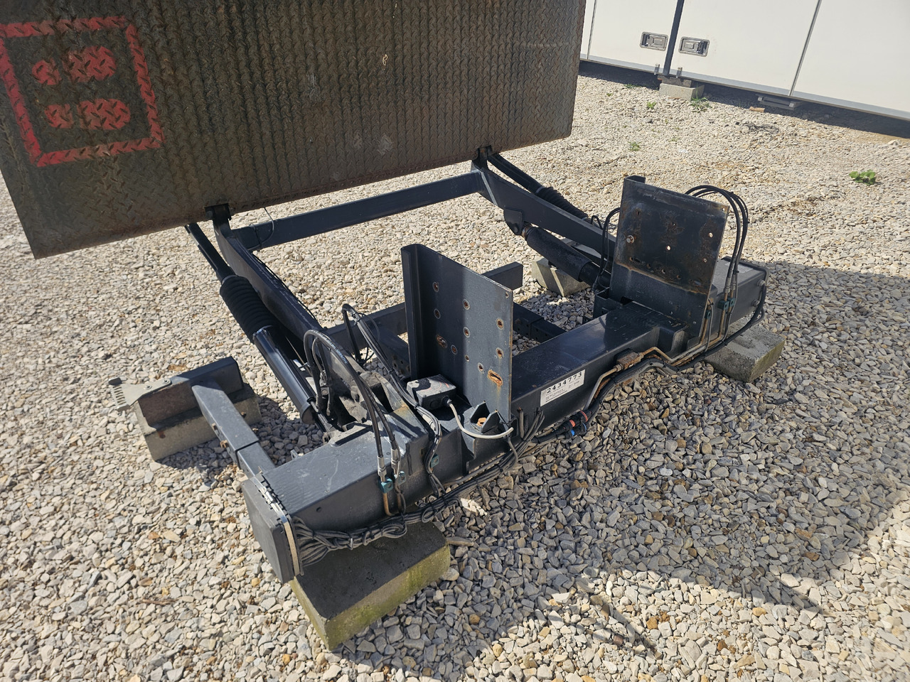 PALFINGER MBB C 2000 L / 2020 / 2000KG - Гидроборт: фото 4 PALFINGER MBB C 2000 L / 2020 / 2000KG - Гидроборт: фото 4