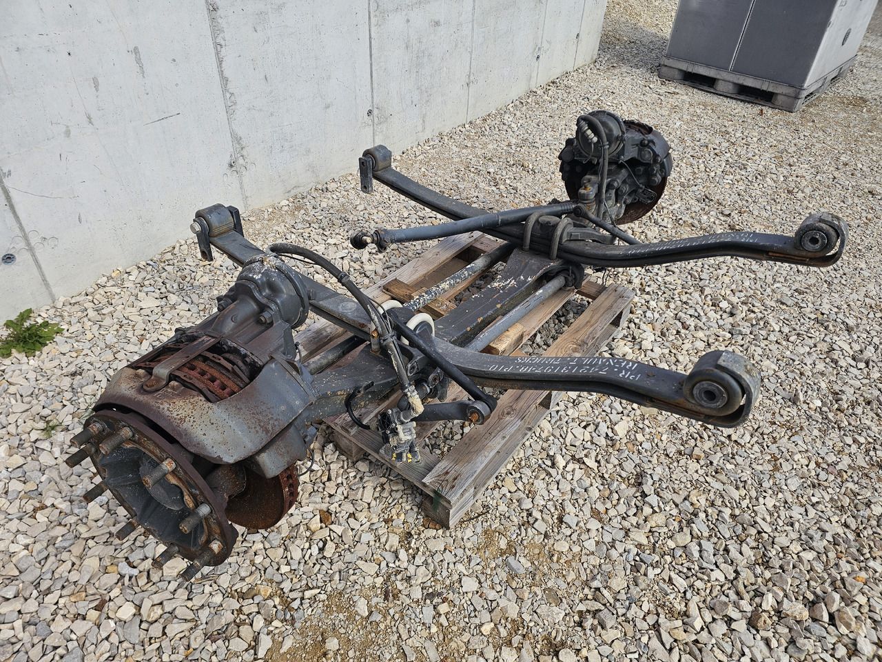RENAULT RANGE T EURO 6 / COMPLETE FRONT AXLE - Передняя ось: фото 3 RENAULT RANGE T EURO 6 / COMPLETE FRONT AXLE - Передняя ось: фото 3