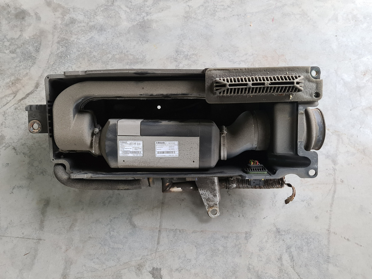 RENAULT RANGE T / WEBASTO AIR TOP EVO 2000 - Отопление/ Вентиляция: фото 2 RENAULT RANGE T / WEBASTO AIR TOP EVO 2000 - Отопление/ Вентиляция: фото 2