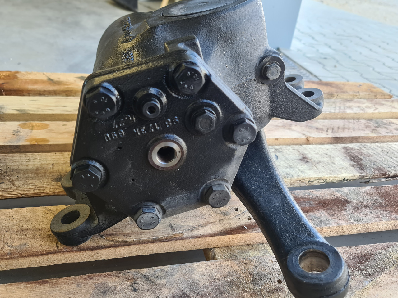 SCANIA STEERING COLUMN / NTG NTS NEW MODEL / WORLDWIDE DELIVERY - Рулевой механизм: фото 2 SCANIA STEERING COLUMN / NTG NTS NEW MODEL / WORLDWIDE DELIVERY - Рулевой механизм: фото 2