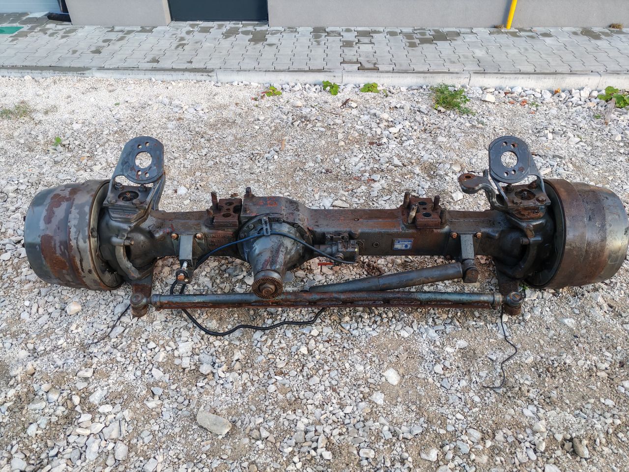 VOLVO FH FM FMX / FRONT DRIVE AXLE 4X4 6X6 / APL-9000 / RATIO: 6.89/2.07 - Передняя ось: фото 2 VOLVO FH FM FMX / FRONT DRIVE AXLE 4X4 6X6 / APL-9000 / RATIO: 6.89/2.07 - Передняя ось: фото 2