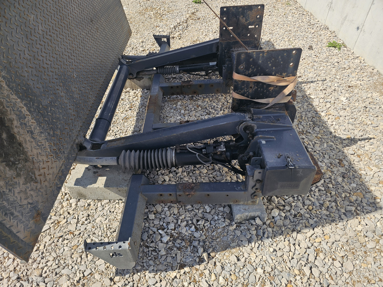 ZEPRO Z 2000-175 MA / 2019 / 2000kg - Гидроборт: фото 4 ZEPRO Z 2000-175 MA / 2019 / 2000kg - Гидроборт: фото 4