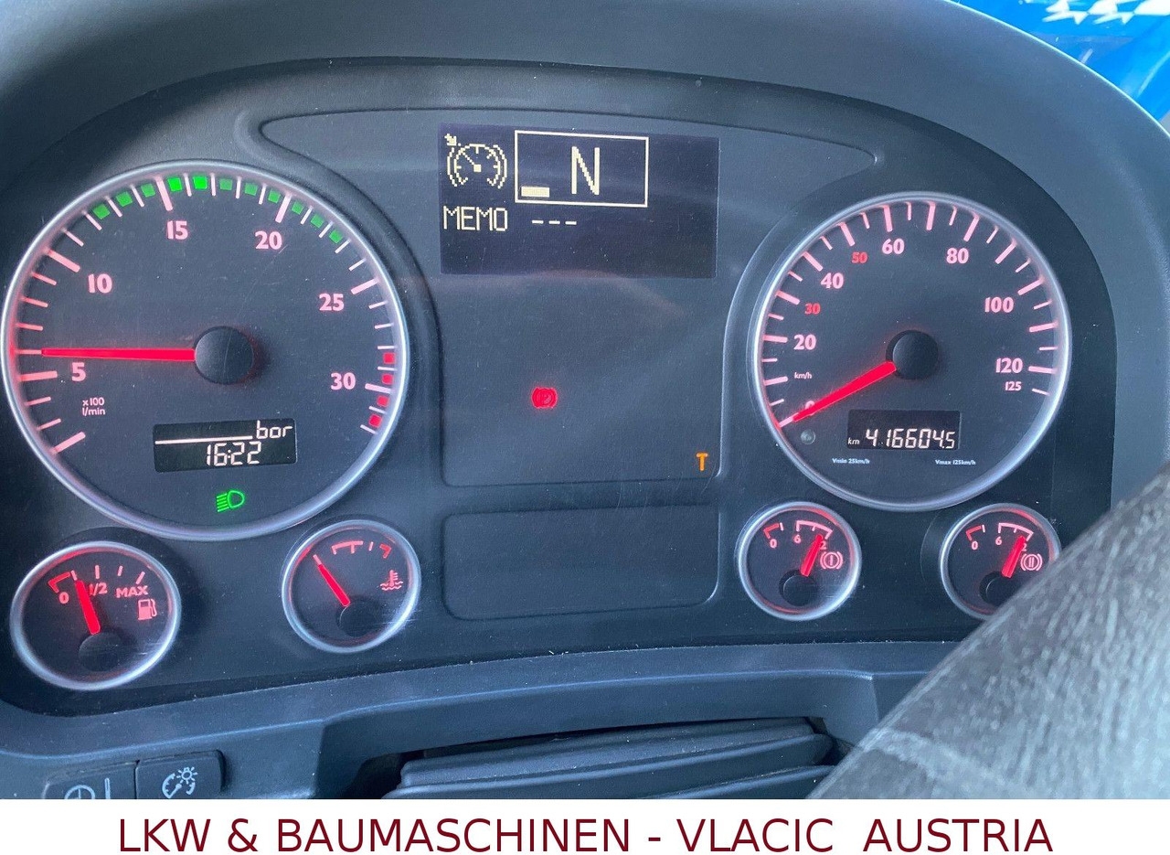 MAN TGL 12.240 - Тентованный грузовик: фото 5 MAN TGL 12.240 - Тентованный грузовик: фото 5