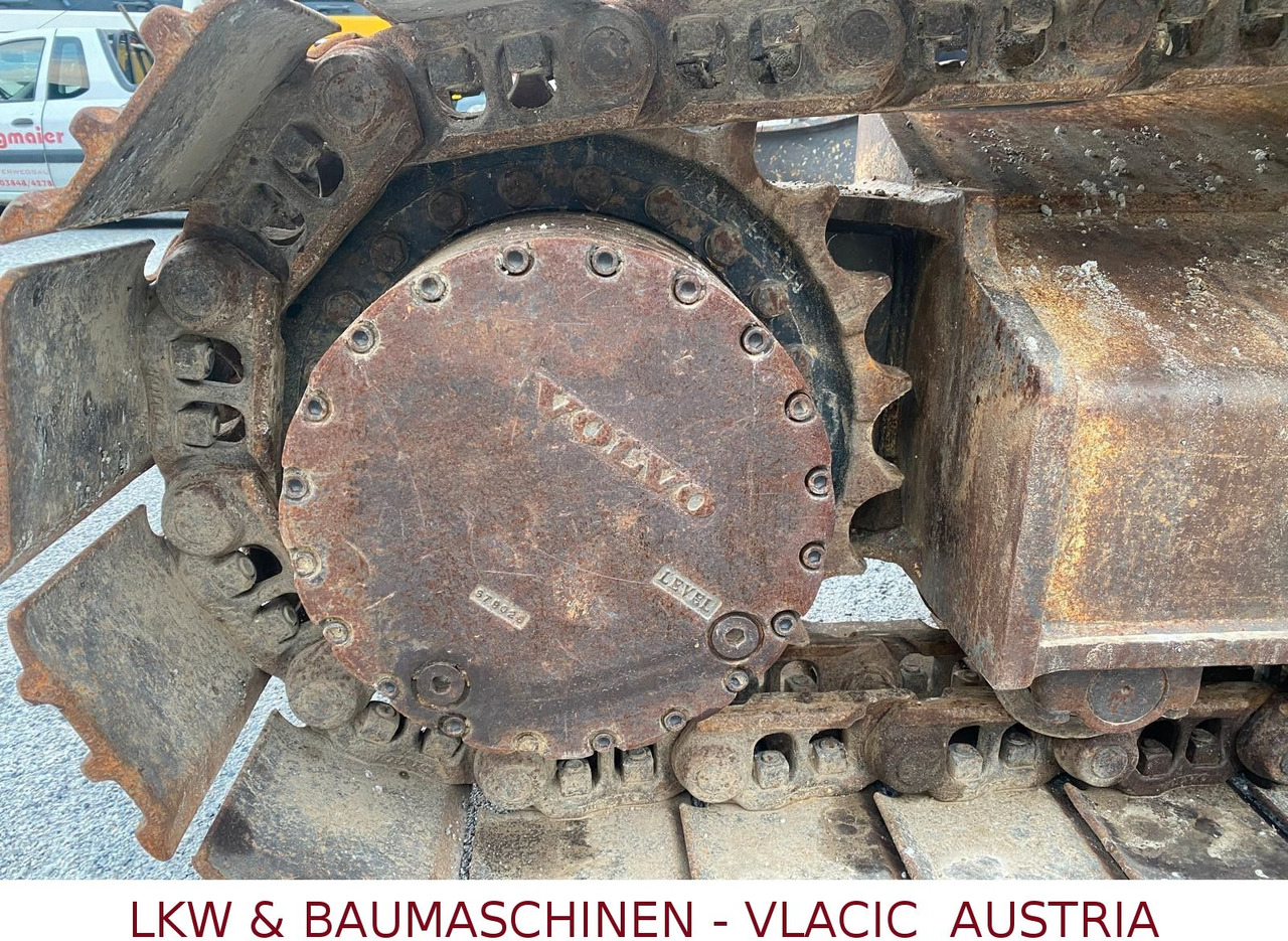 Гусеничный экскаватор Volvo EC 220 EL: фото 19 Гусеничный экскаватор Volvo EC 220 EL: фото 19