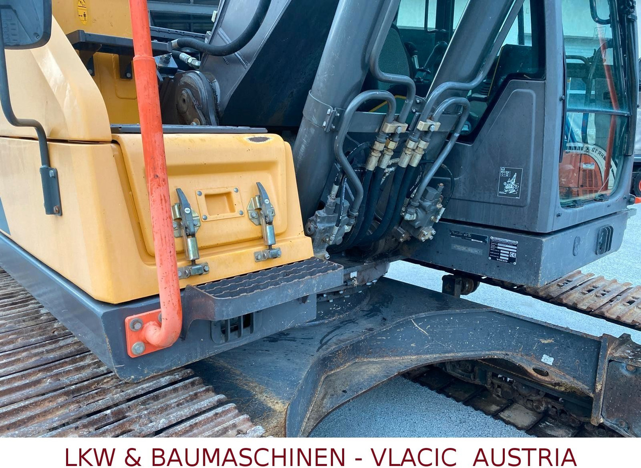 Гусеничный экскаватор Volvo EC 220 EL: фото 10 Гусеничный экскаватор Volvo EC 220 EL: фото 10