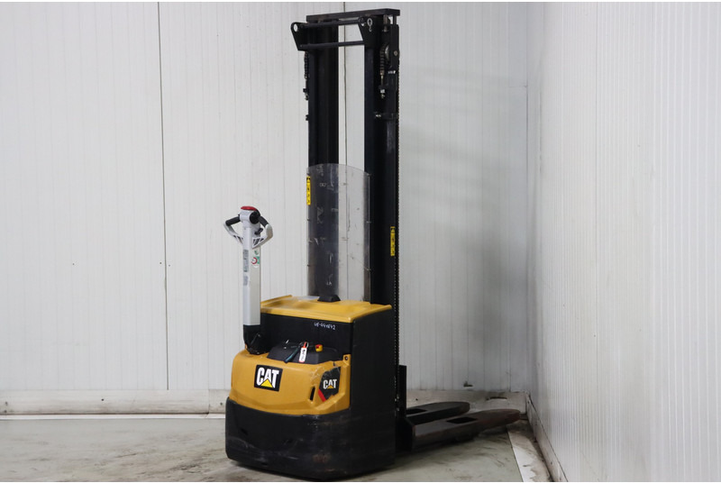 Штабелер Caterpillar NSP14: фото 7 Штабелер Caterpillar NSP14: фото 7