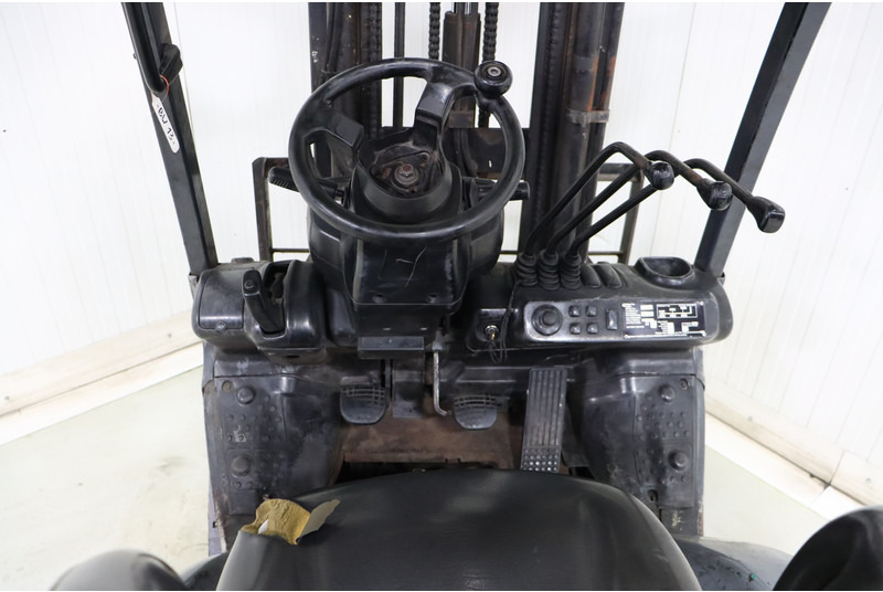 Komatsu FD18T-20 - Дизельный погрузчик: фото 2 Komatsu FD18T-20 - Дизельный погрузчик: фото 2