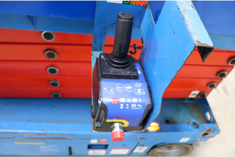 Mantall XE140W - Ножничный подъемник: фото 2 Mantall XE140W - Ножничный подъемник: фото 2