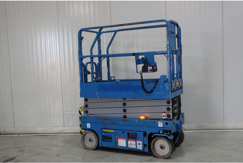 Mantall XE80N - Ножничный подъемник: фото 1 Mantall XE80N - Ножничный подъемник: фото 1