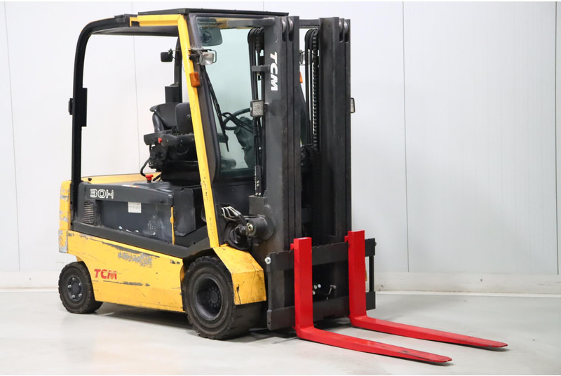 UniCarriers G1Q2L30H - Электропогрузчик: фото 1 UniCarriers G1Q2L30H - Электропогрузчик: фото 1