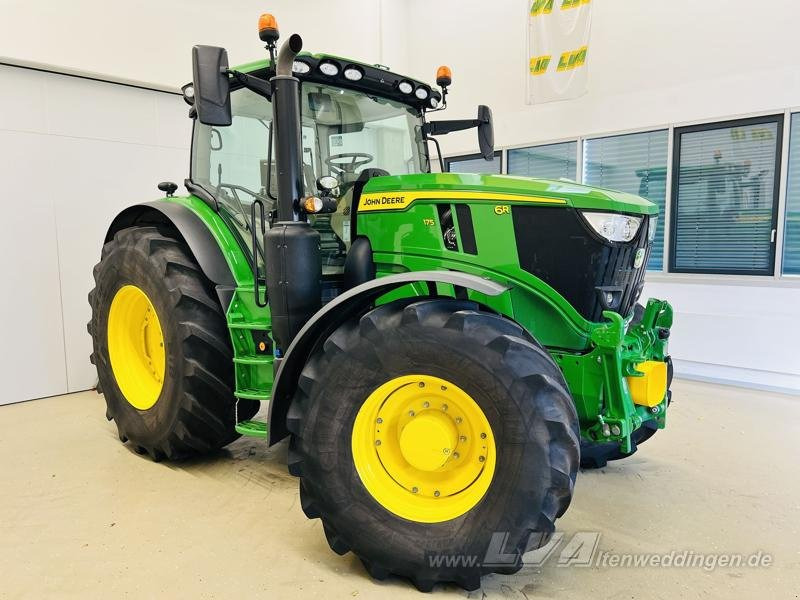 John Deere 6R 175 - Трактор: фото 4 John Deere 6R 175 - Трактор: фото 4