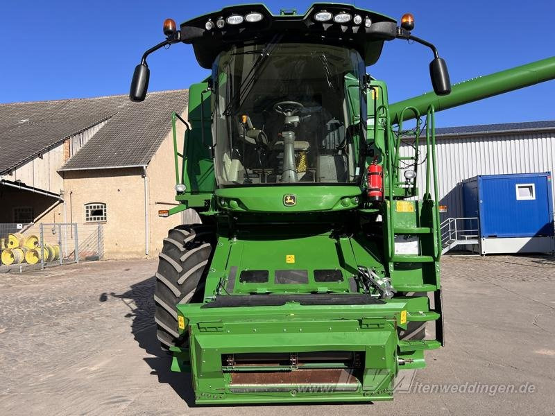 John Deere W550 - Зерноуборочный комбайн: фото 4 John Deere W550 - Зерноуборочный комбайн: фото 4