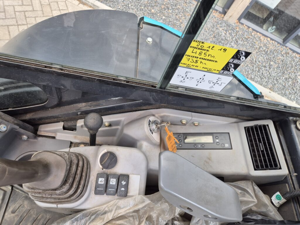 Мини-экскаватор AIRMANN AX33U mididigger: фото 20 Мини-экскаватор AIRMANN AX33U mididigger: фото 20