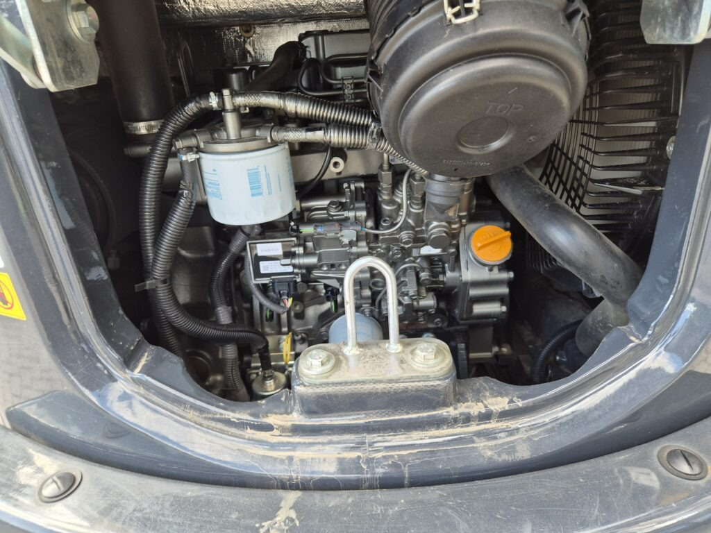 Мини-экскаватор AIRMANN AX33U mididigger: фото 8 Мини-экскаватор AIRMANN AX33U mididigger: фото 8