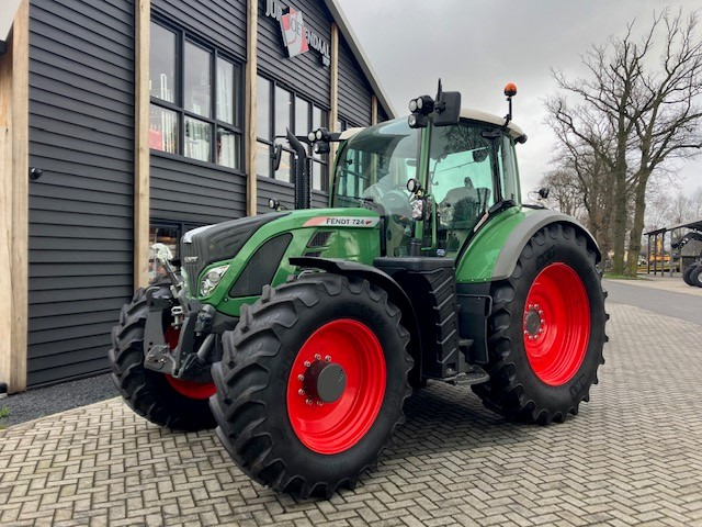 FENDT 724 profi plus - Трактор: фото 2 FENDT 724 profi plus - Трактор: фото 2