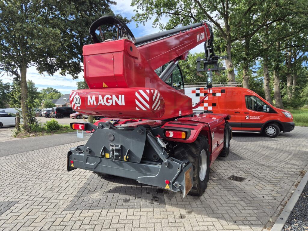 MAGNI RTH 6.25 - Телескопический погрузчик: фото 4 MAGNI RTH 6.25 - Телескопический погрузчик: фото 4