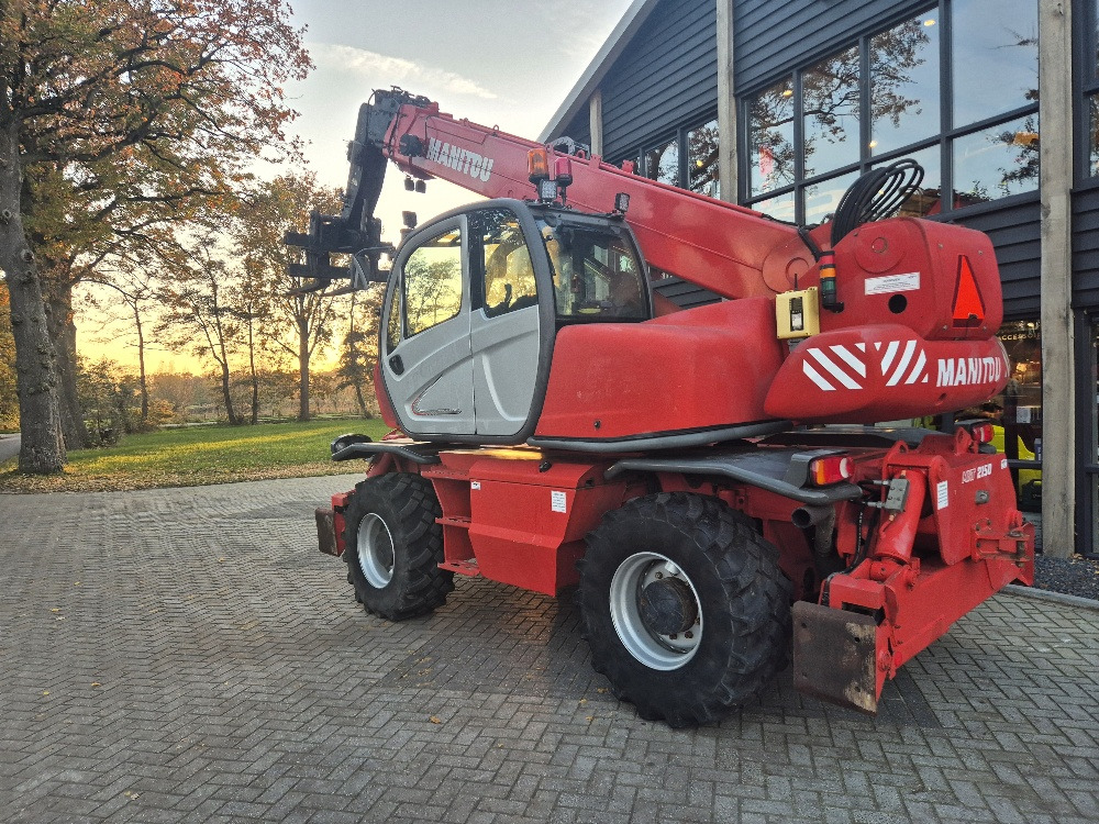 MANITOU MRT 2150 privilege - Телескопический погрузчик: фото 3 MANITOU MRT 2150 privilege - Телескопический погрузчик: фото 3