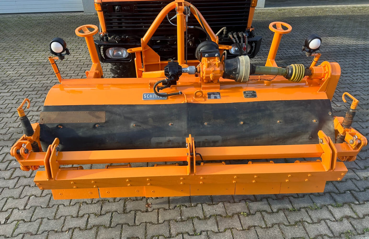 Unimog Frontanbaukehrbesen Schmidt VKS4.2 - Щетка: фото 1 Unimog Frontanbaukehrbesen Schmidt VKS4.2 - Щетка: фото 1