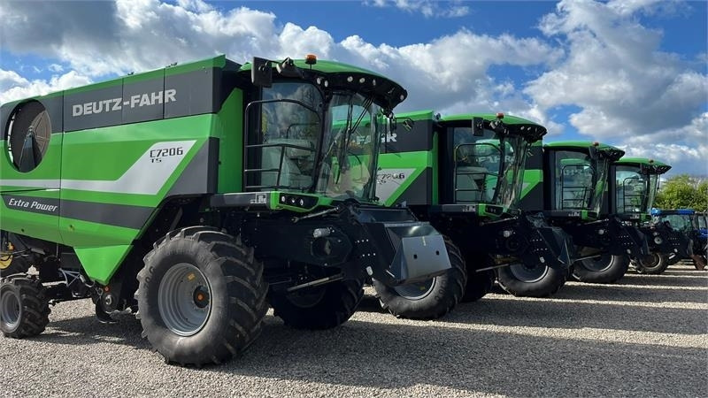 Deutz-fahr C7206 With 24feed - 7.2m header. New and unused Co  - Зерноуборочный комбайн: фото 1 Deutz-fahr C7206 With 24feed - 7.2m header. New and unused Co  - Зерноуборочный комбайн: фото 1