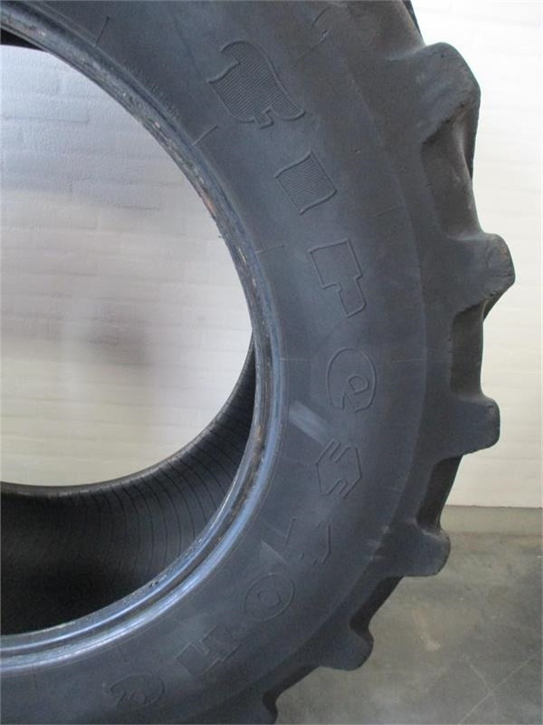 Firestone 620/70 R42 - Шина для Коммунальной и специальной техники: фото 3 Firestone 620/70 R42 - Шина для Коммунальной и специальной техники: фото 3